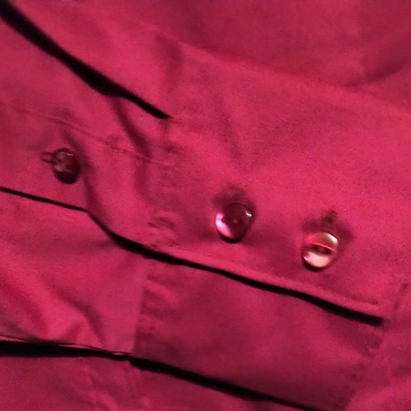 Riders by Lee Tailored Blouse--Size Medium - Picture 4 of 5